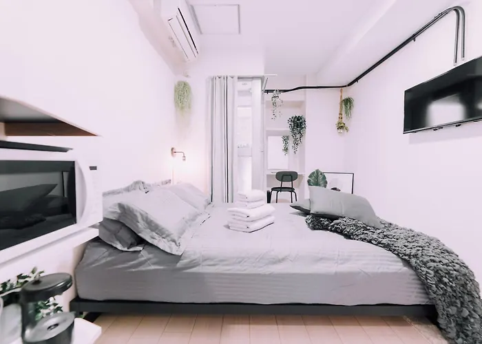 Minimalist Loft Namba Compact Studio With A 24-Hour Gym Ma303